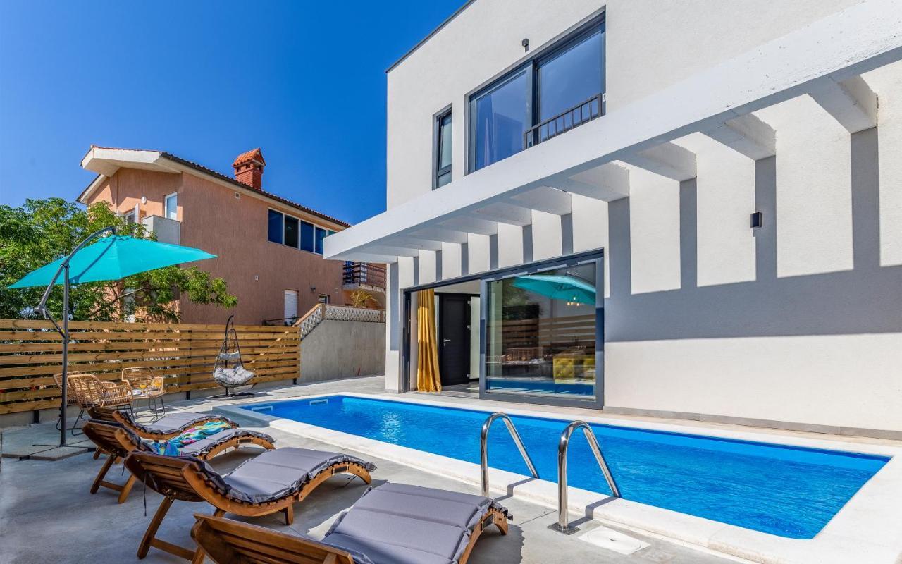 Villa Rougemarin - Marin With Private Pool Medulin Exterior photo